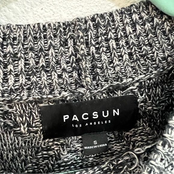 PacSun Gray Sweater - Picture 4 of 6